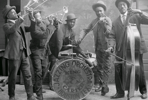 300px-jazzing_orchestra_1921